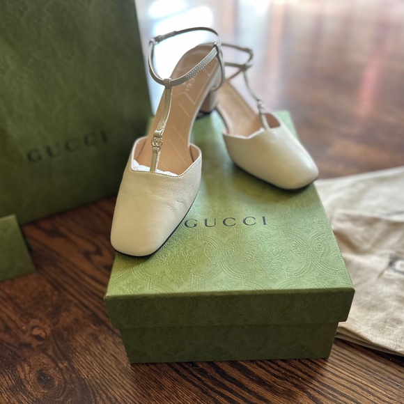 GUCCI Shoes - GUCCI DOUBLE G SLINGBACK PUMPS - Brand New